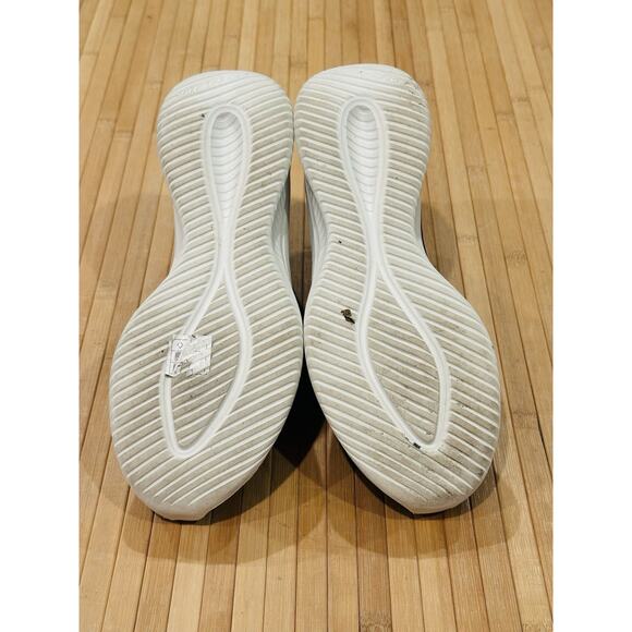 Skechers Black and White Women's Sneakers - Picture 9 of 11